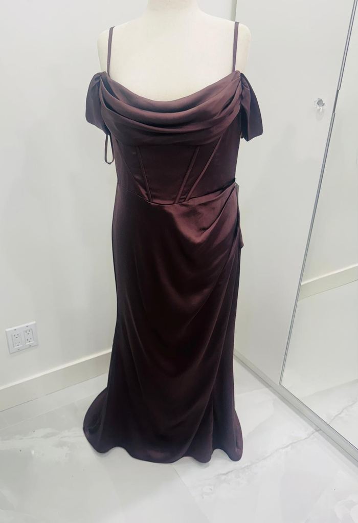 Custom gown detail